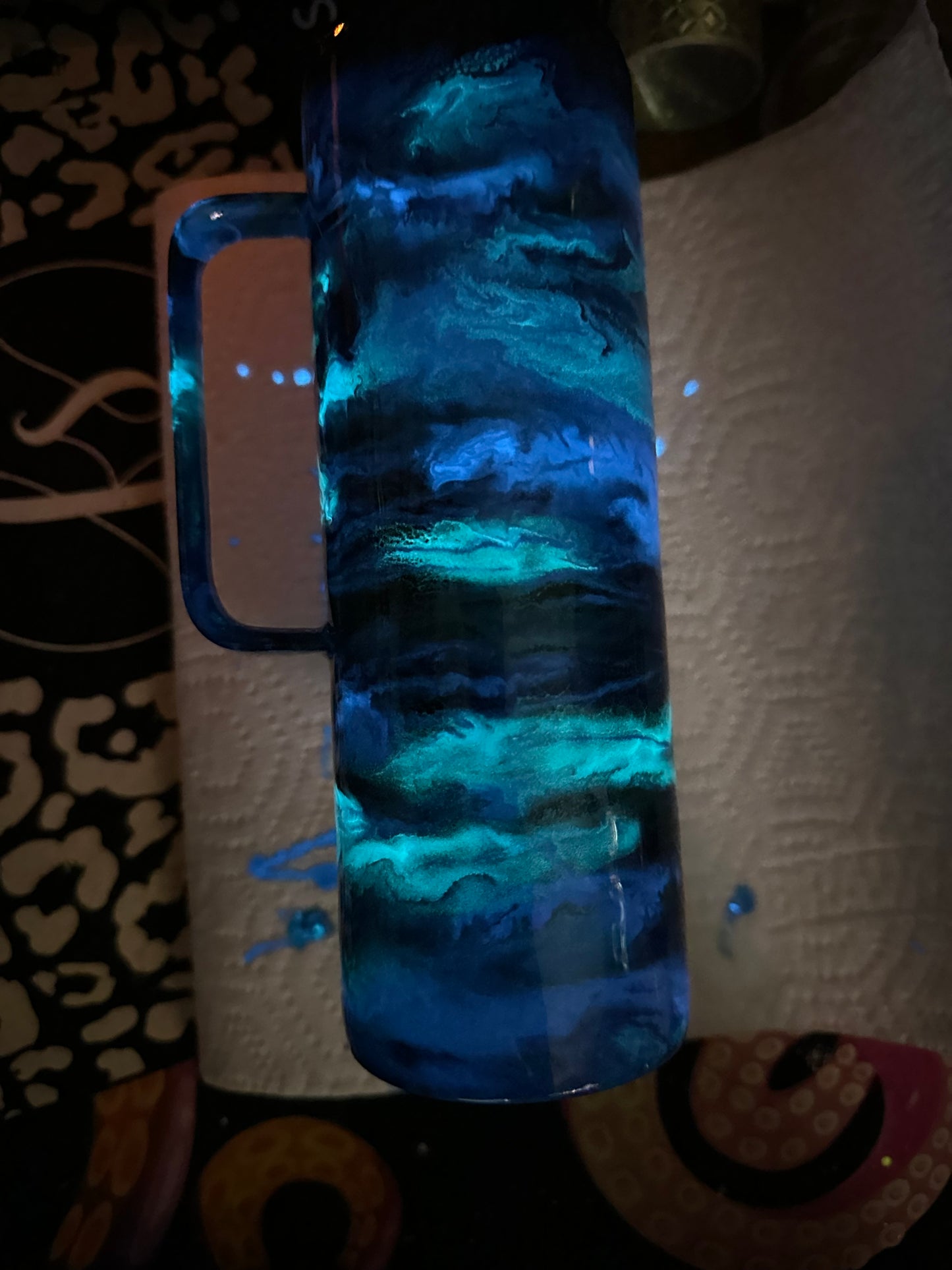 20 ounce Skinny Handle Epoxy Tumbler-Glows Blue