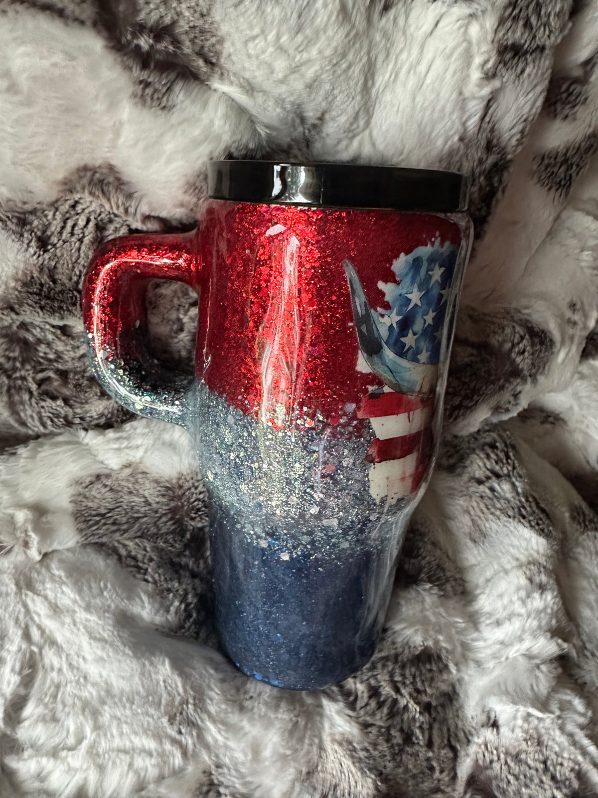 17 ounce little hog handle tumbler- red/white/blue skull
