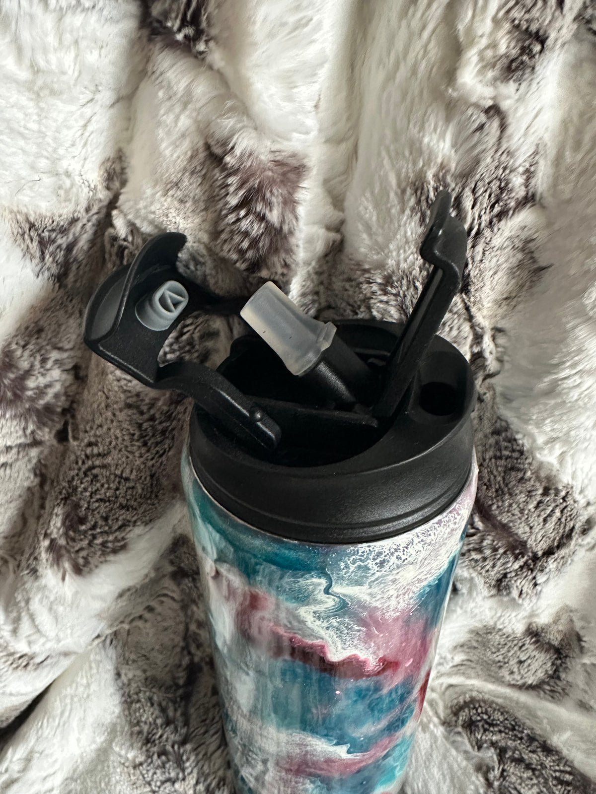 Blue red and white ink swirl dual sipper tumbler