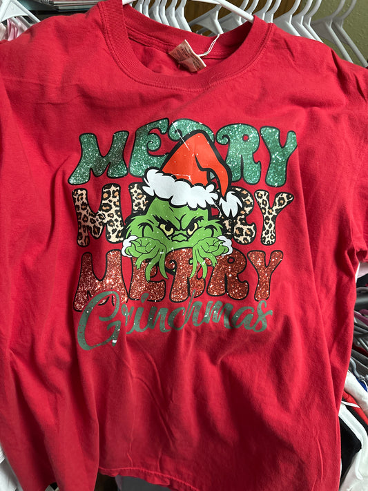 Comfort Colors Size Large Red T shirt MerryMerryMerry Christmas