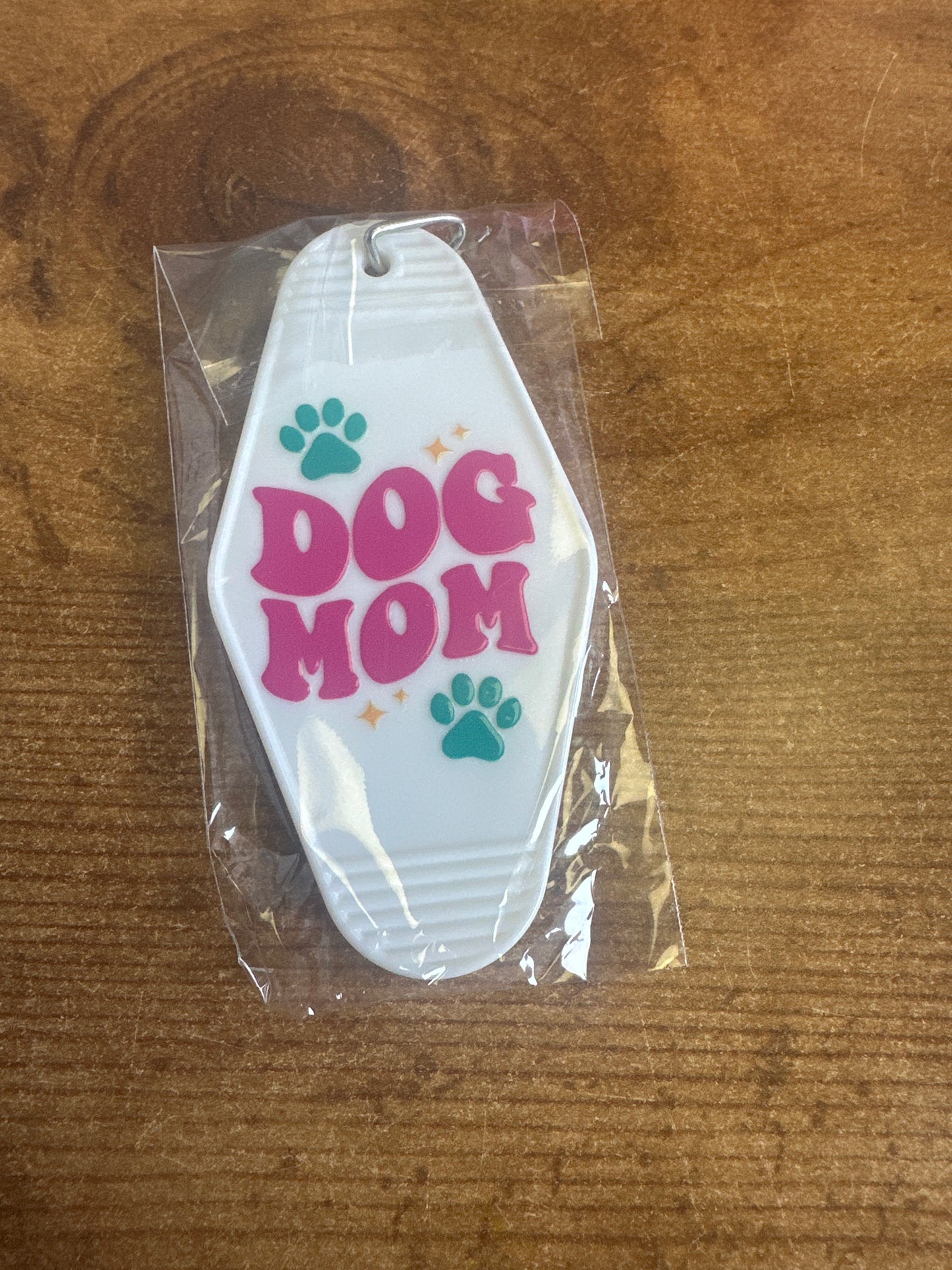 Dog Mom Keychain White