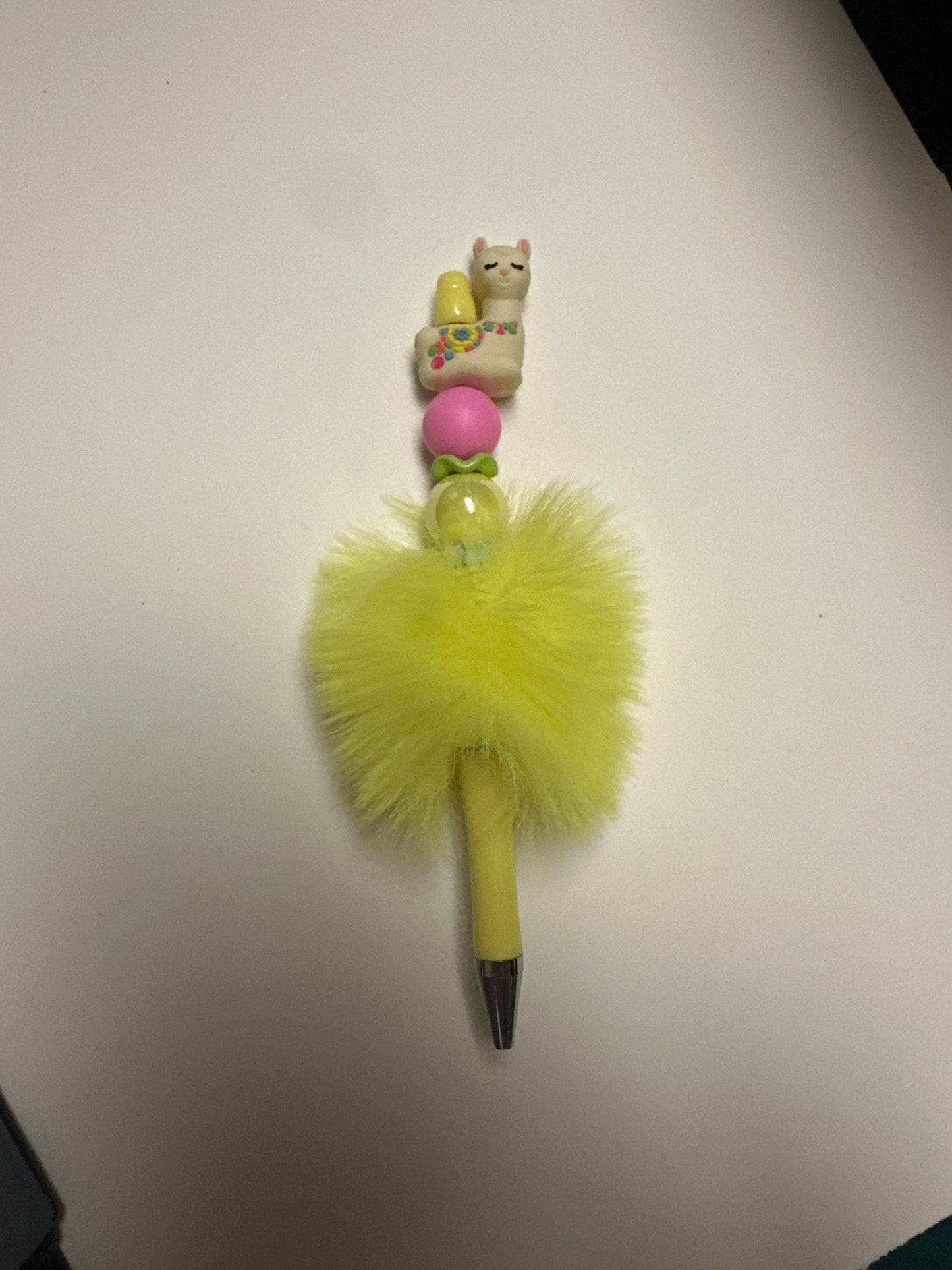Beaded llama yellow fluffy pen