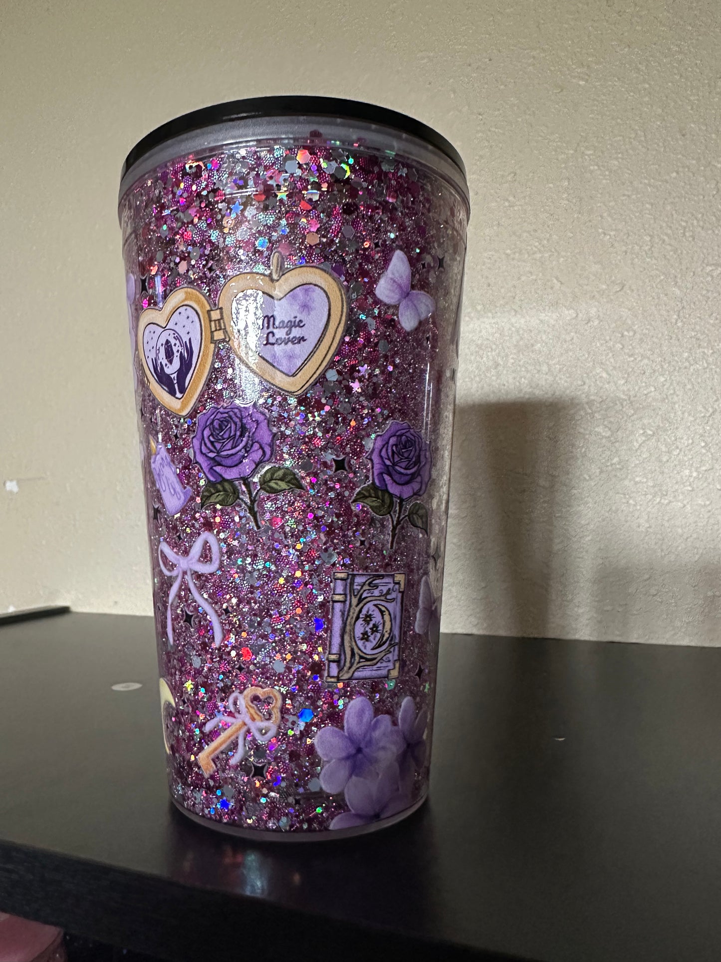 Purple fantasy 16 ounce tapered dry glitter tumbler