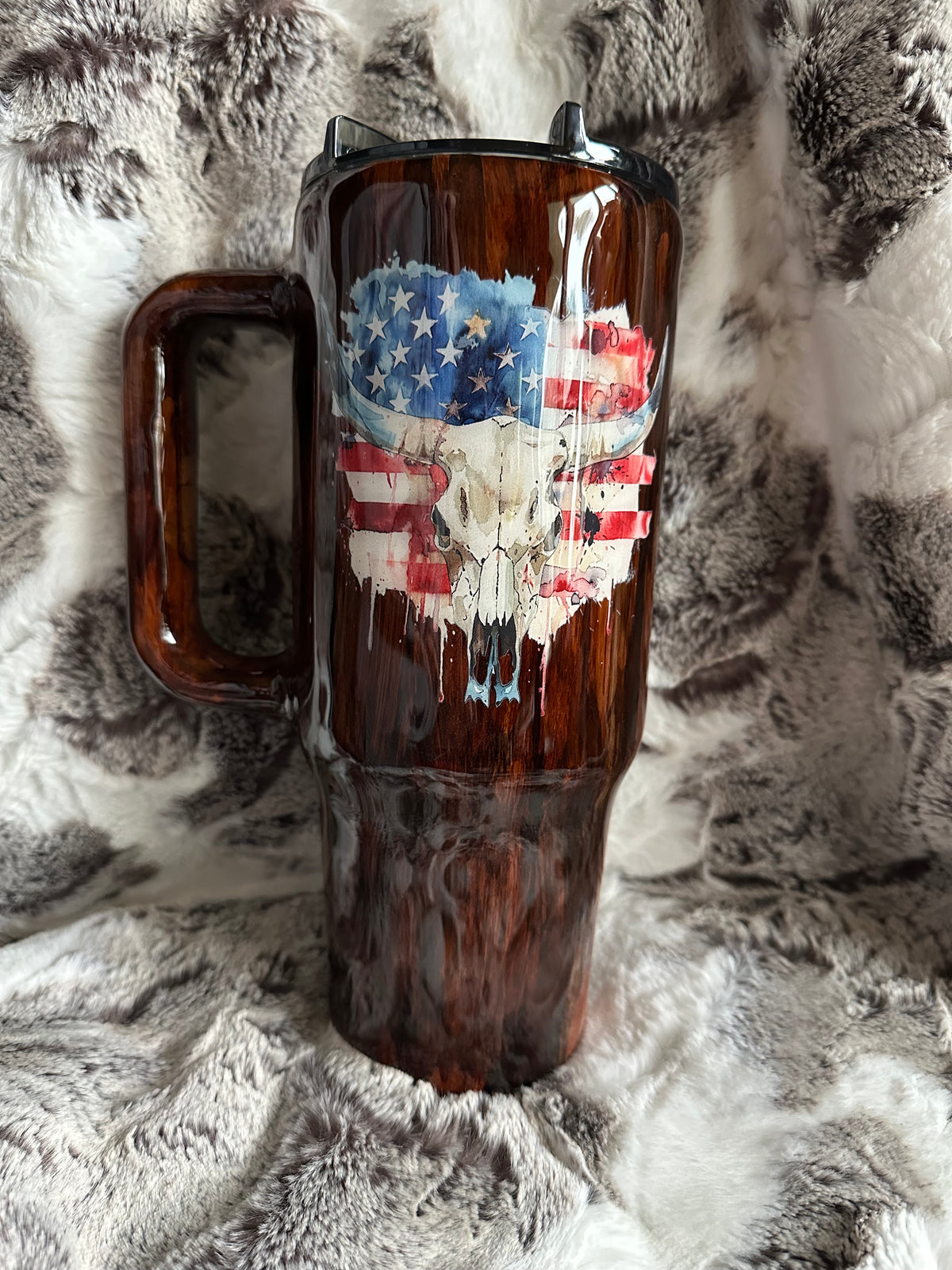 40 ounce Big Swig Woodgrain Skull and Flag Tumbler