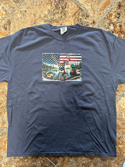 Hunt/Flag Graphite T shirt