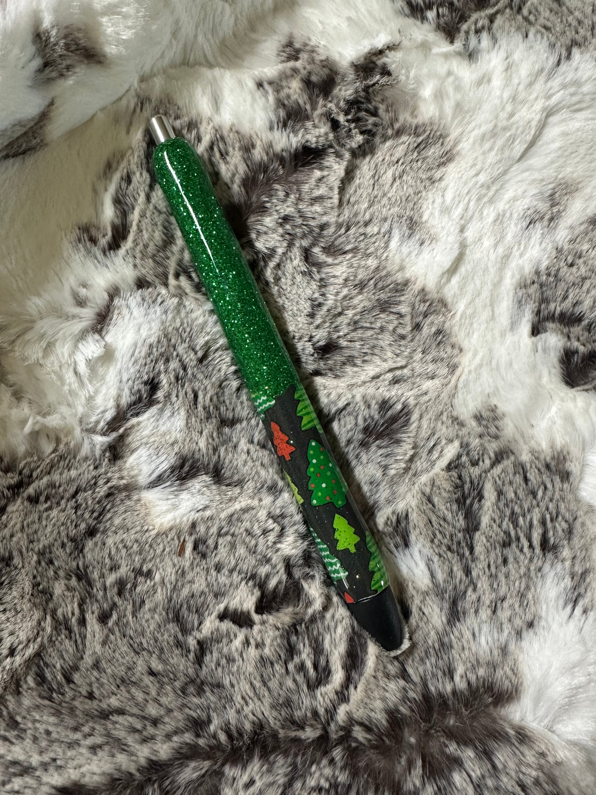 Epoxy Pen-Green trees