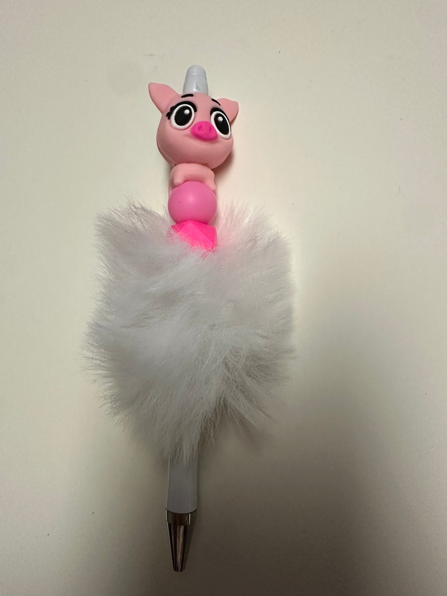 White fluffy beaded pen with pink pig focal